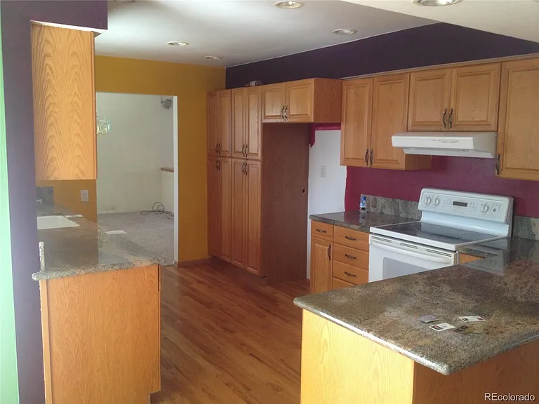 10989 Roseanna Dr — Photo 7
