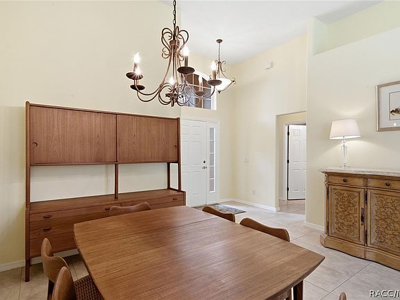 5th image of 1720 W Laurel Glen Path