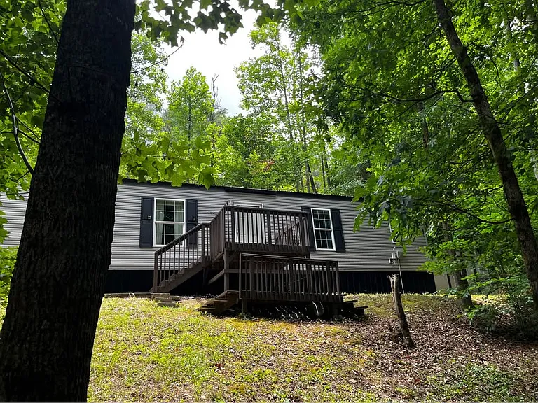 7 Earl Nash Way — Photo 1