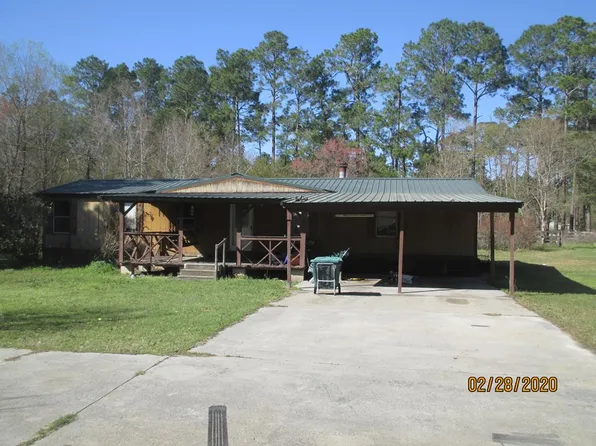 213 Lucky Ln, Nashville, GA 31639