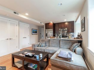542 Lombard St #2, Philadelphia, PA 19147