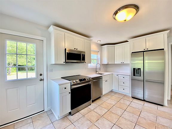 2nd image of 235 Apple Ct
