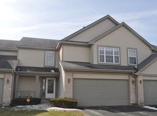 563 Lancaster Cir, Elgin, IL 60123