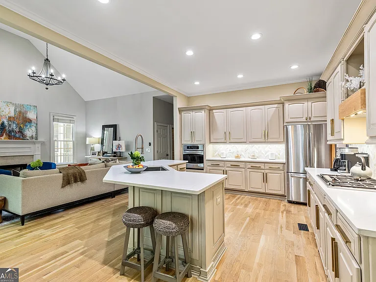 125 N Cove Dr — Photo 30