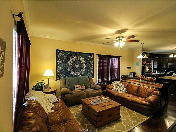 3rd image of 6907 Appomattox Dr