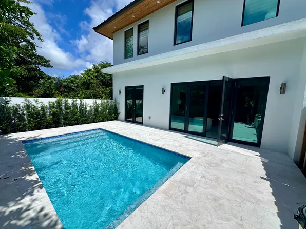 8410 SW 65th Ave, Miami, FL 33143
