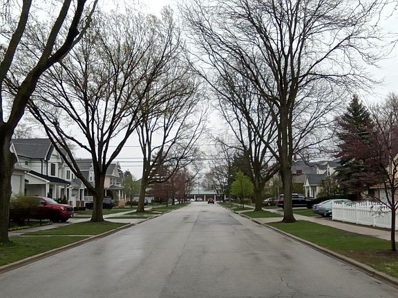 4th image of 16 Richmond Ave