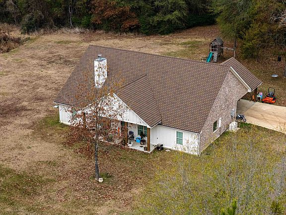 2nd image of 590 Old Woodley Rd