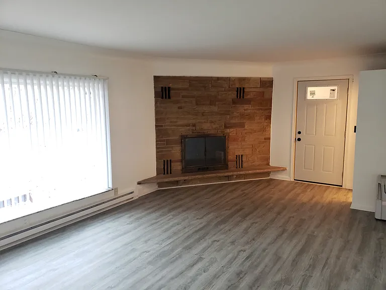 6113 Brooklyn Rd — Photo 6