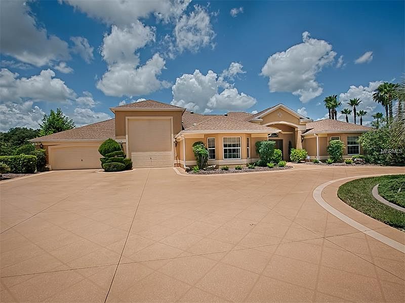 1st image of 2810 Larranaga Dr