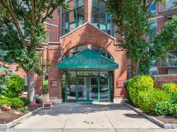 300 Main St #405, Little Falls Twp., NJ 07424
