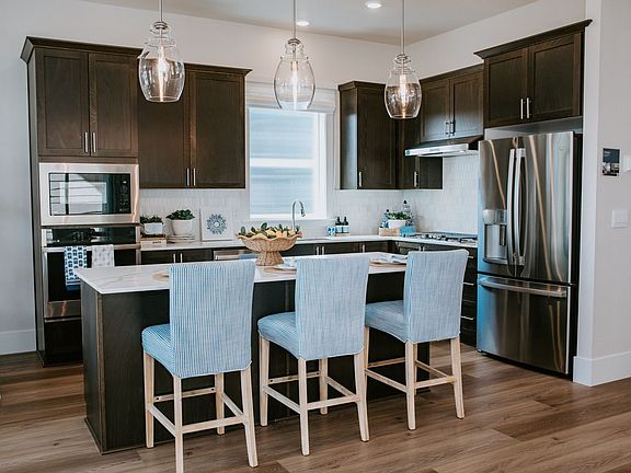 6th image of this home