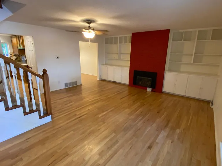 1535 Bradley Dr — Photo 37