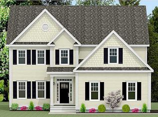 32 Woodcrest Ct, Cranston, RI 02921