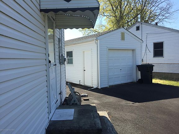 5th image of 2221 Cottonwood Dr