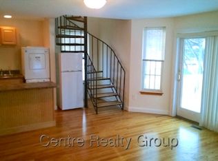 9 Wade St #2A, Newton Highlands, MA 02461