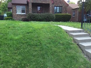 2504 Gaines St, Davenport, IA 52804
