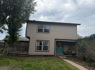 841 S Country Club Dr, York, NE 68467