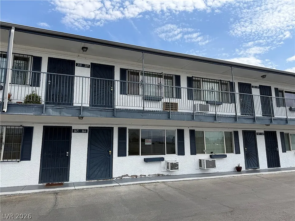 4600 University Center Dr #166