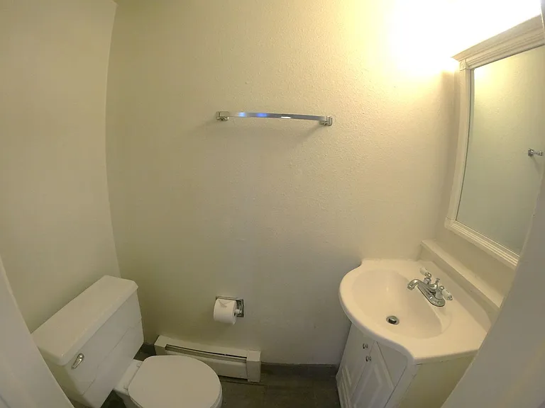 1065 University Ave #115 — Photo 4