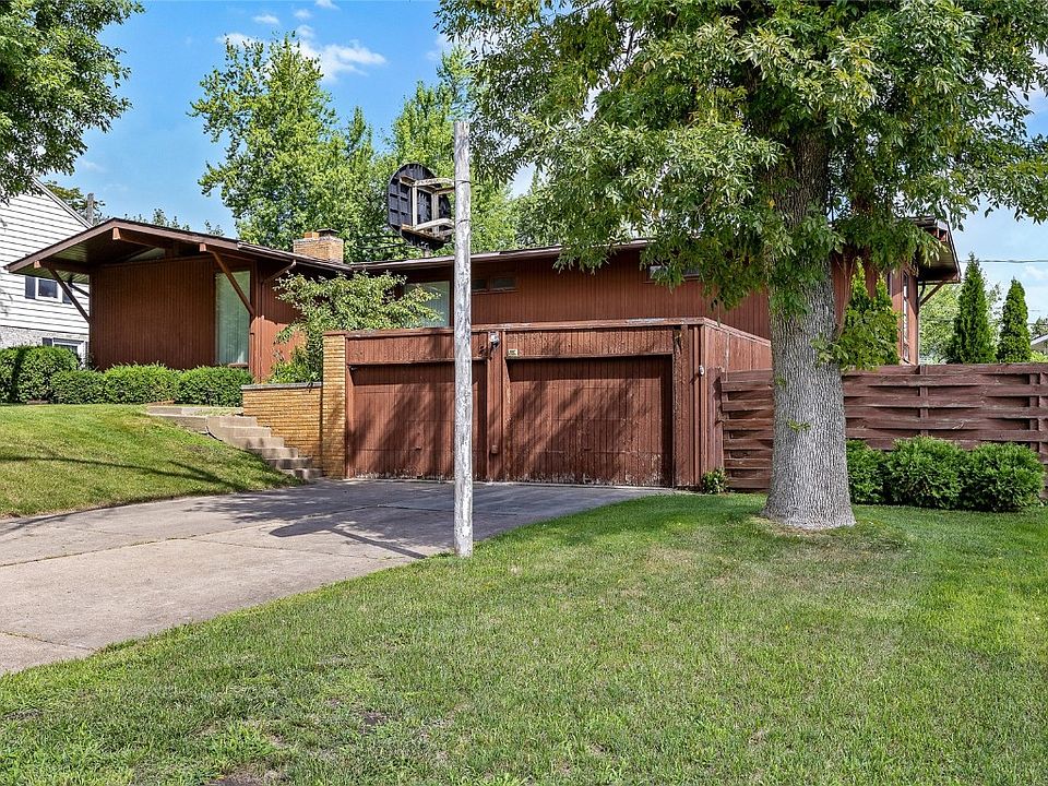 2354 Brookland Dr NE, Cedar Rapids, IA 52402 Zillow