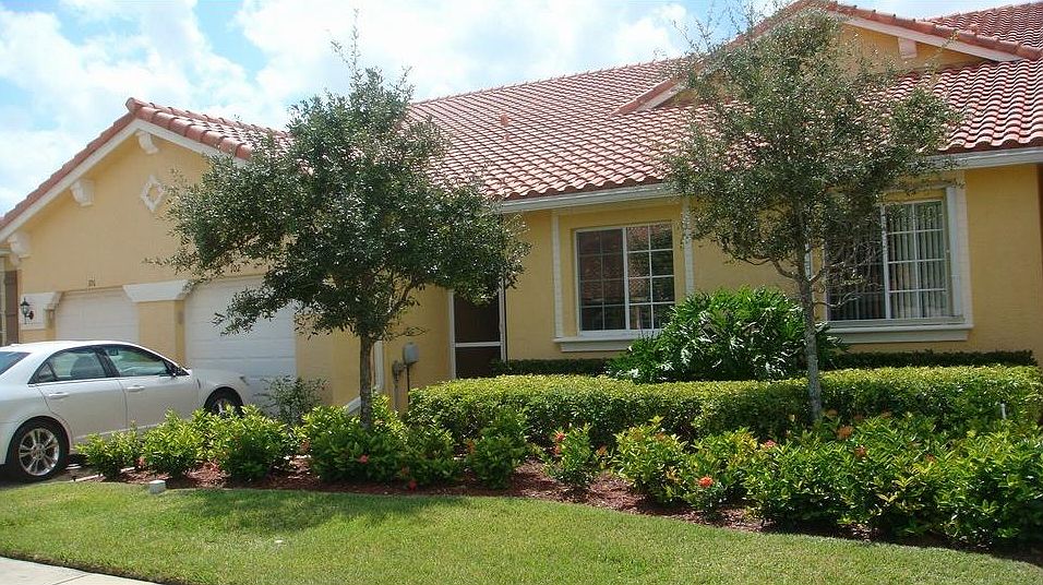 1st image of 6510 Oxford Cir