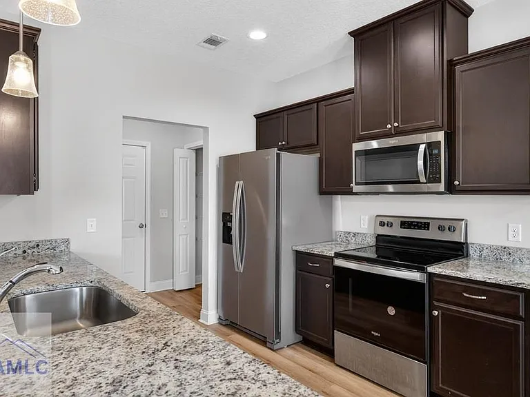 1026 Grayson Ave — Photo 12