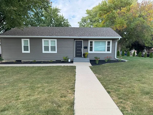 625 7th St SE, Le Mars, IA 51031