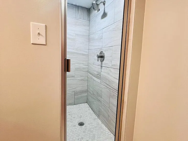 314 Park Ave #B — Photo 10
