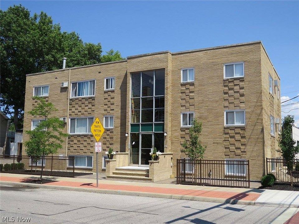 1st image of 1675 Woodward Ave APT 4