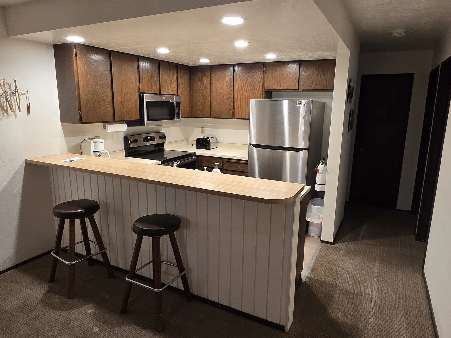 385 S Vasels Rd — Photo 4