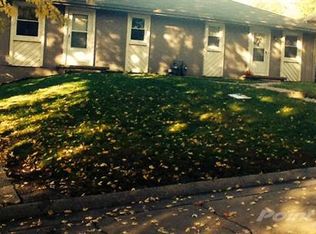 3109 Squire Ln, Country Club, MO 64506