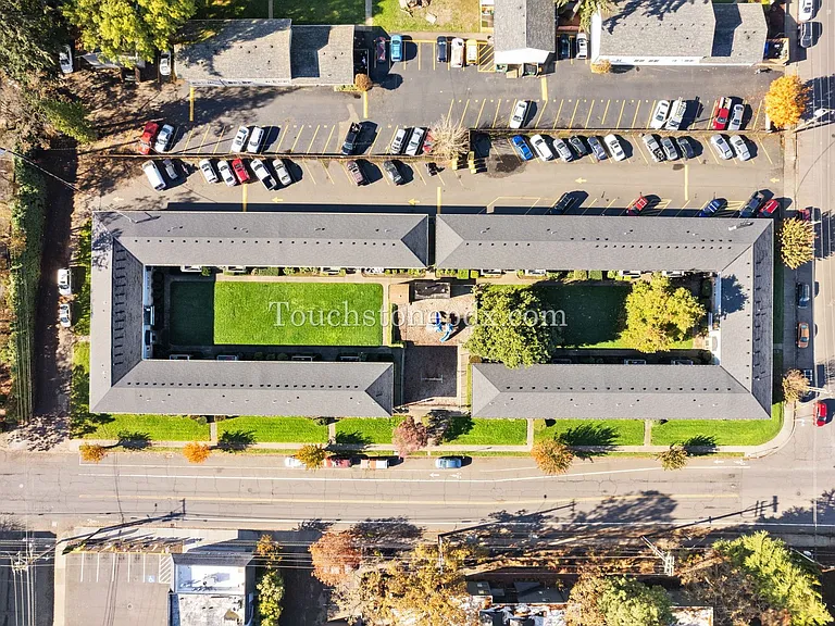 Beaverton Garden Court Apartments — Photo 12