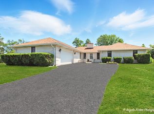 22039 W North Ave, Antioch, IL 60002