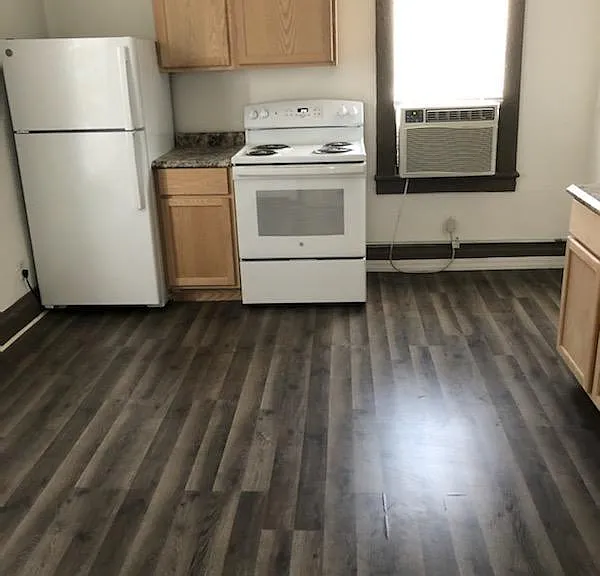 420 W Capitol Ave #3 — Photo 4