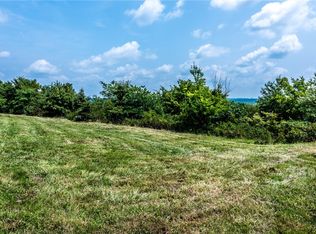 Blue Mountain Rd #A, Prairie Grove, AR 72753