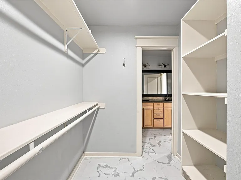 100 W 55th 1/2 St #A — Photo 11