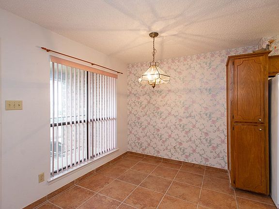5th image of 849 S Gun Barrel Ln #B8