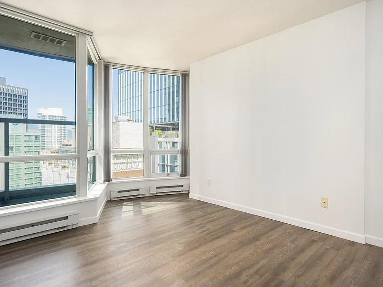 1166 Melville St #2102 — Photo 10