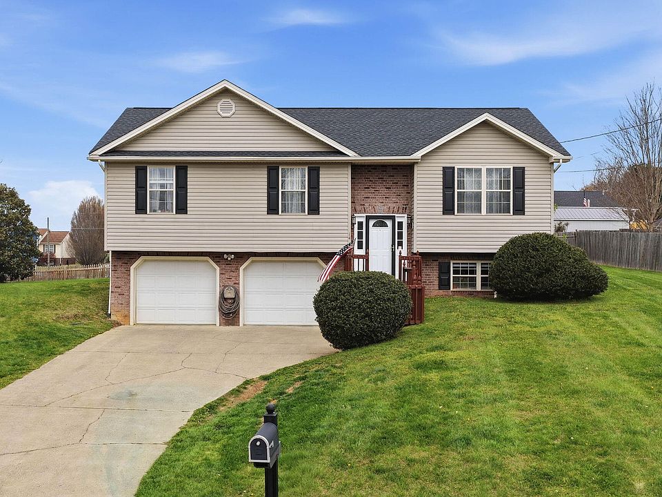 1st image of 14 Teague Ct