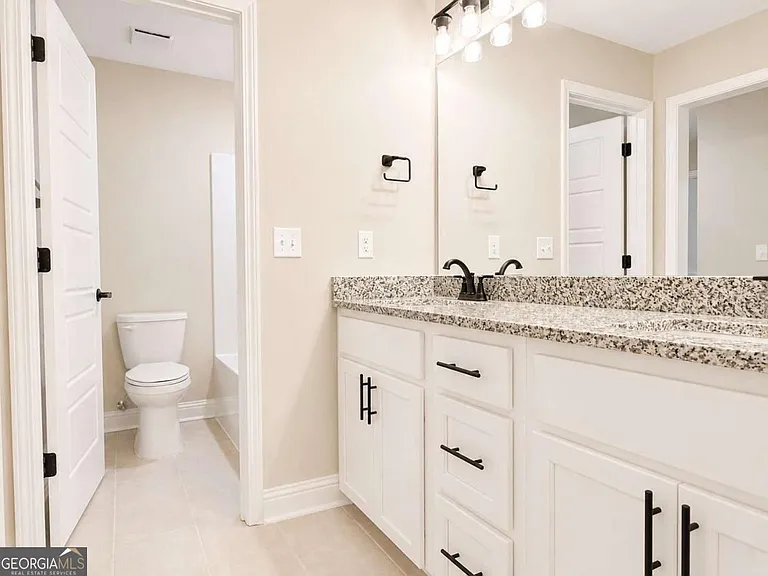 411 Madison Ave — Photo 21