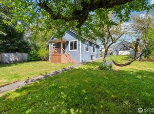 10754 17th Ave SW, Seattle, WA 98146