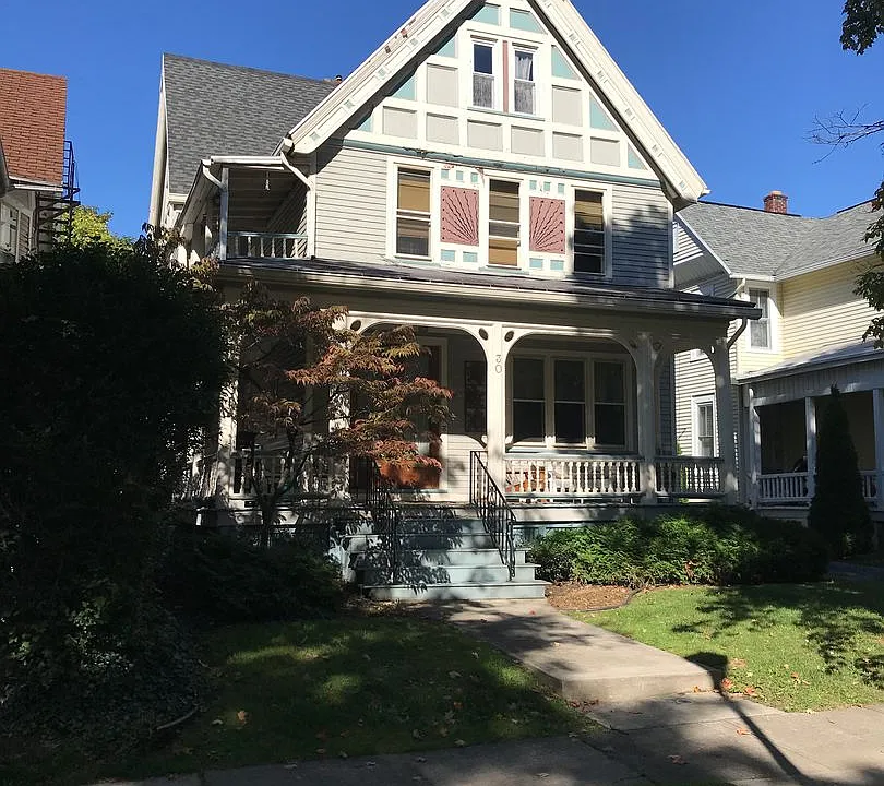 30 Vick Park #B