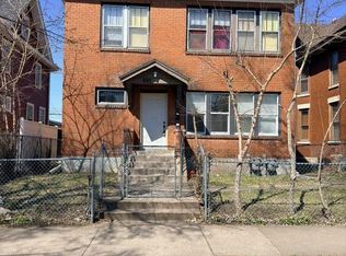 687 Aurora Ave, Saint Paul, MN 55104