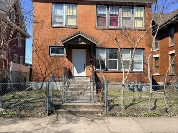 687 Aurora Ave, Saint Paul, MN 55104