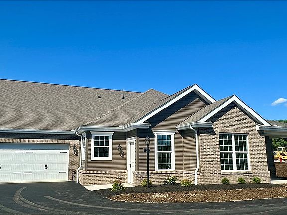 4th image of 109 Independence Dr #108C