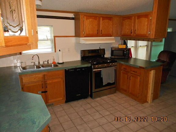 2nd image of 708 Marcelletti Ave