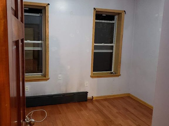2nd image of 17 Avenue