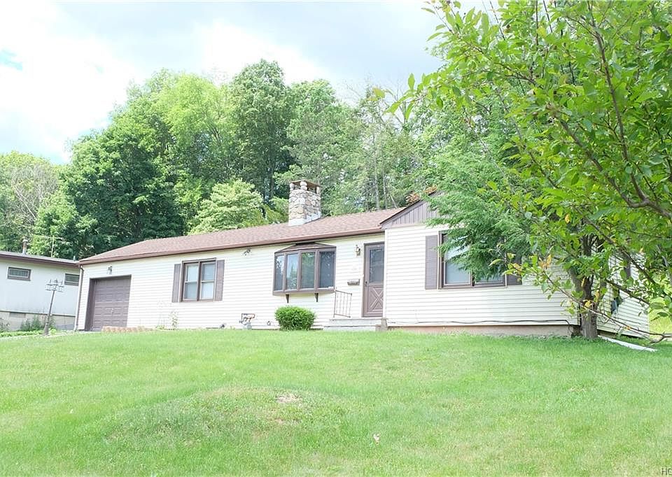 38 Eisenhower Dr, Middletown, NY 10940 Zillow