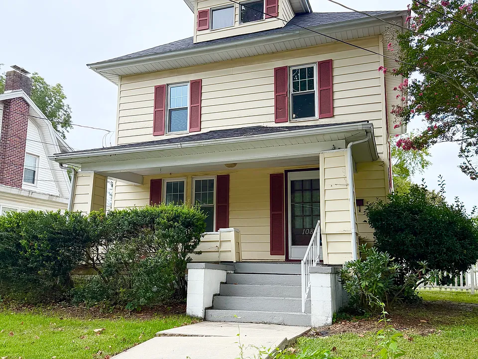 108 W London Ave